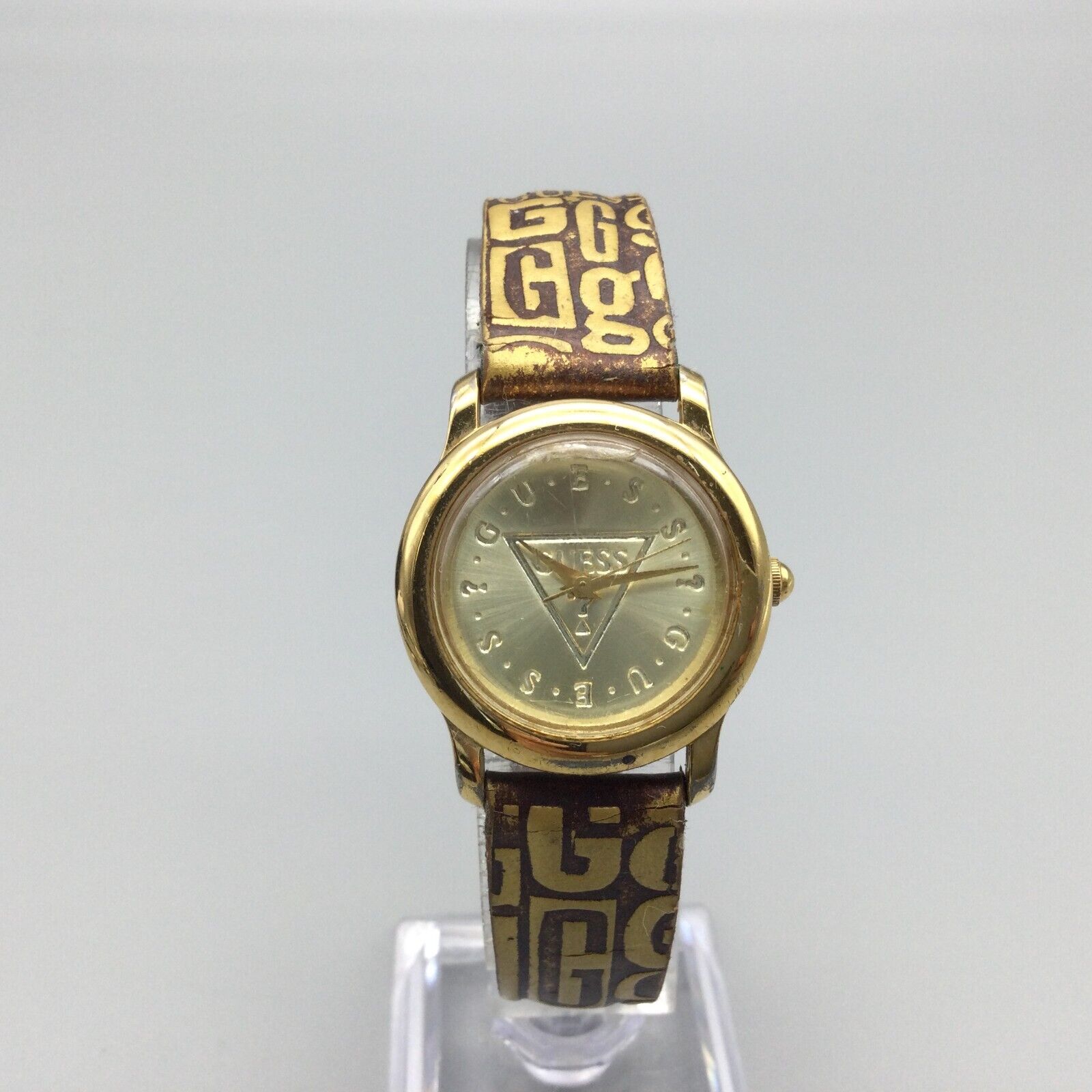 Guess watch hotsell leather band