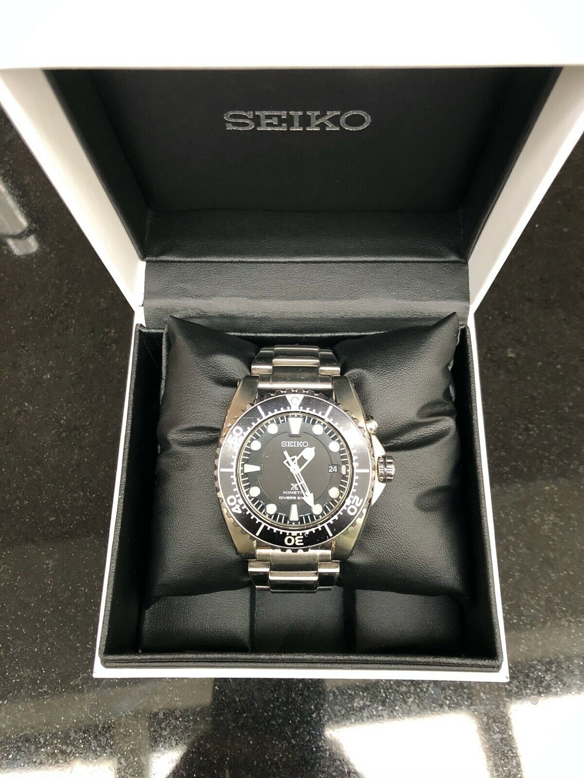 Seiko prospex hotsell kinetic divers ska761p1