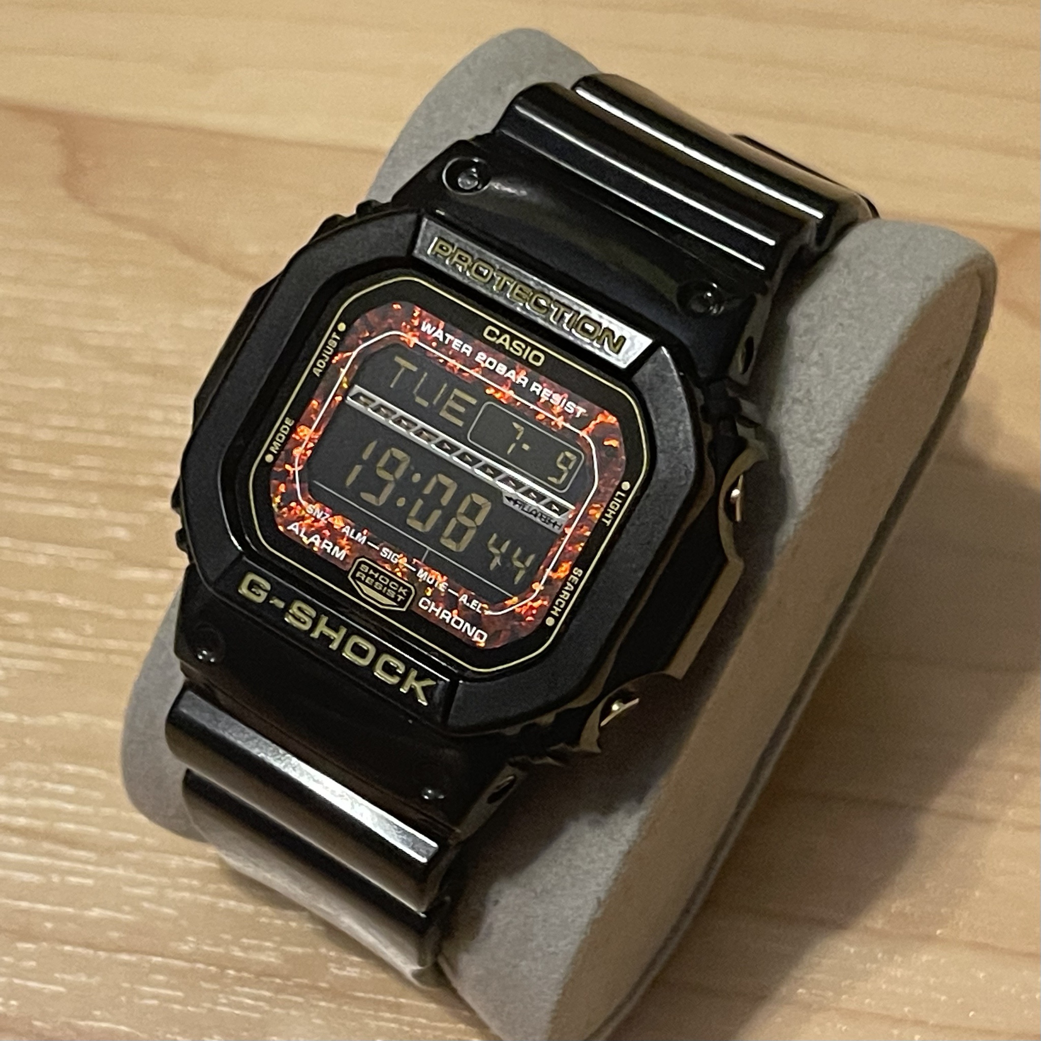 WTS] Casio G-Shock GLS-5600KL-1 Reflex Dial Black Opal Mens Square