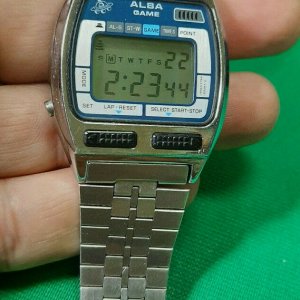 Ultra RARE SEIKO ALBA y765 - 5000 LCD Game Watch Space