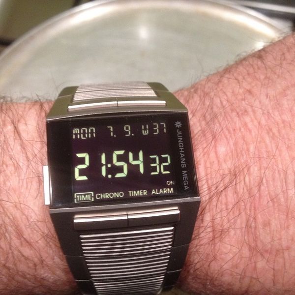 FS. JUNGHANS MEGA 1000 TITANIUM DIGITAL LCD MINT CONDITION