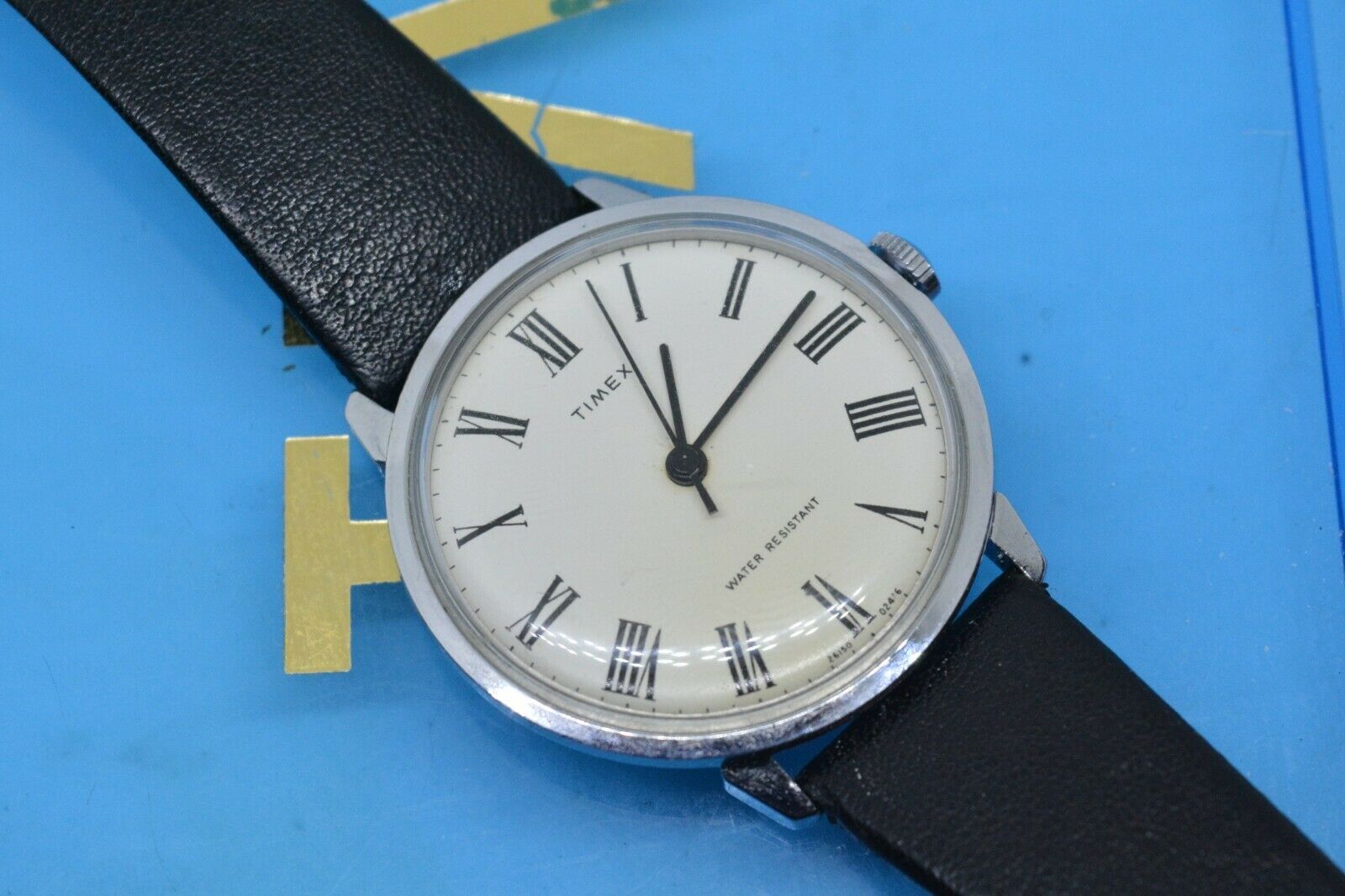 Vintage 1976 Timex Mens Marlin dress watch Roman numeral dial Hand