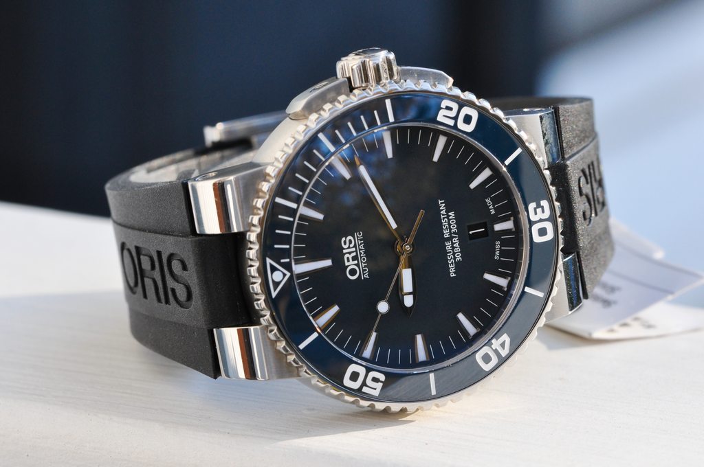 FS Oris Aquis Date 43mm Blue Dial Blue Ceramic Bezel Rubber