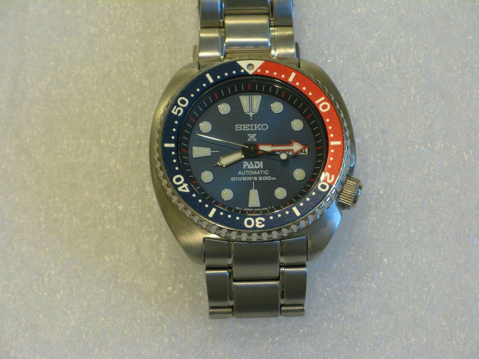 Seiko Air Divers 200m Special Edition Watch 4R36-05H0 | WatchCharts
