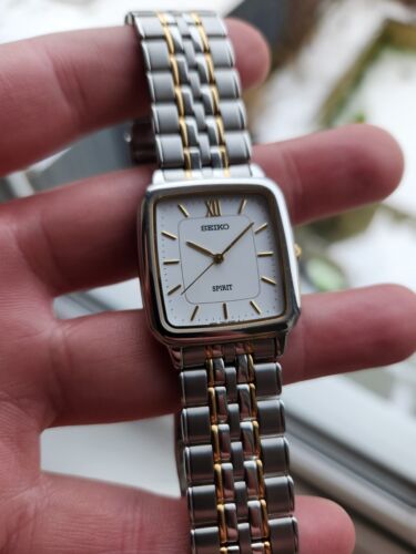 Vintage 1994, SEIKO SPIRIT QUARTZ, 7N01-5210 Mens Tank Watch
