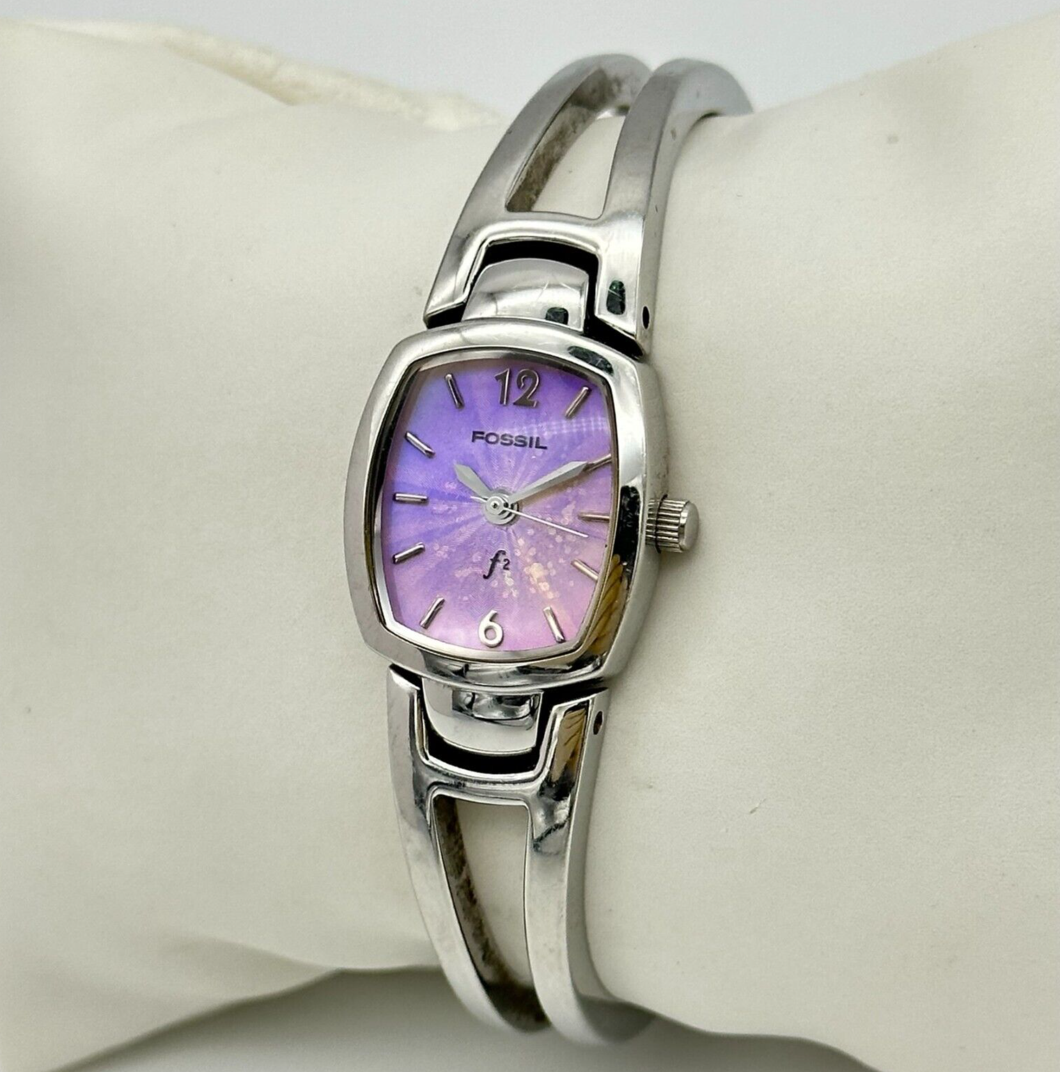 激レア☆FOSSIL f2 シークレットウォッチ　ジュエリーウォッチ Vintage Square-Dial Fossil F2 Ladies Watch | Two-tone Fossil