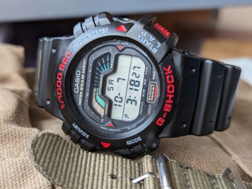 Vintage 1990 CASIO G-Shock DW-6000 (Module 904) 1/100th sec