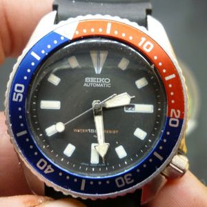 Mens 38mm SEIKO 150m 4205-0150 Automatic Pepsi Vintage SCUBA Diver Watch |  WatchCharts