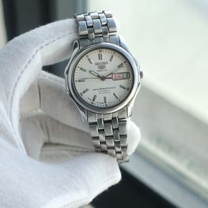 Seiko Superior 7S36-01F0 Mens Automatic Watch with Sapphire Seiko Superior 7S36-01F0 Mens Automatic Watch with Sapphire