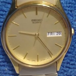 Men's Vintage Seiko Quartz Watch Gold-Tone Stainless Steel S114V USA |  WatchCharts