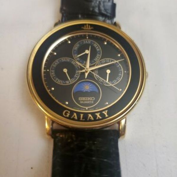 SEIKO GALAXY TRIPLE DATE DAY/NIGHT DIAL MENS or LADIES WATCH 5Y88