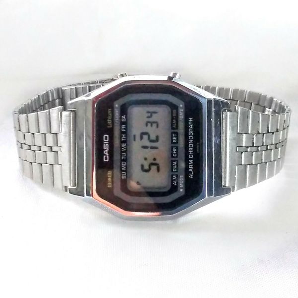 Rare Vintage Casio Alarm Chronograph Digital Quartz Watch 160 A656 34mm ...