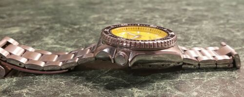 SKXA35 Seiko Automatic Diver s Watch 200m Yellow Bumblebee 7S26