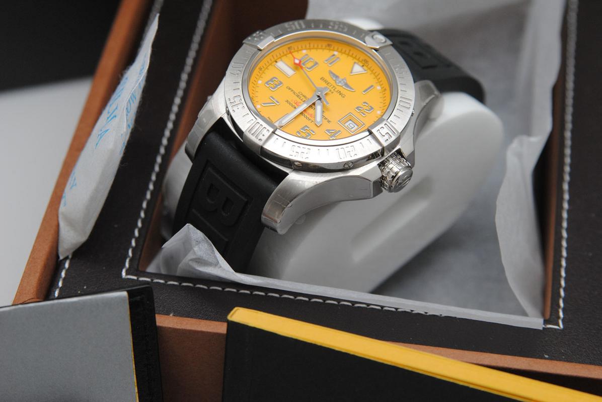 breitling avenger ii seawolf cobra yellow