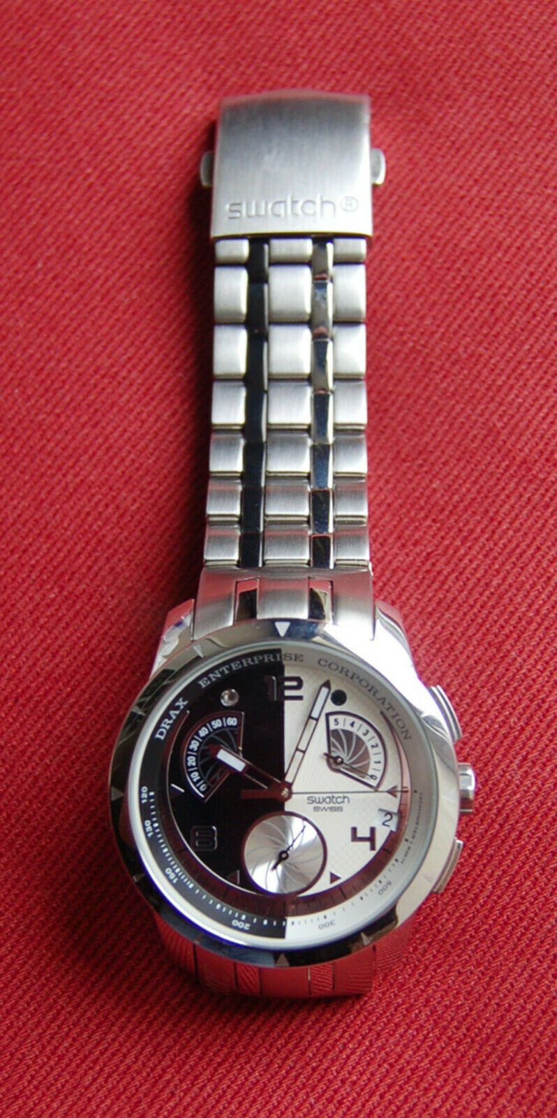 Hugo Drax Moonraker Swatch - James Bond 007 Villian Collection Watch - Very  Rare | WatchCharts Marketplace