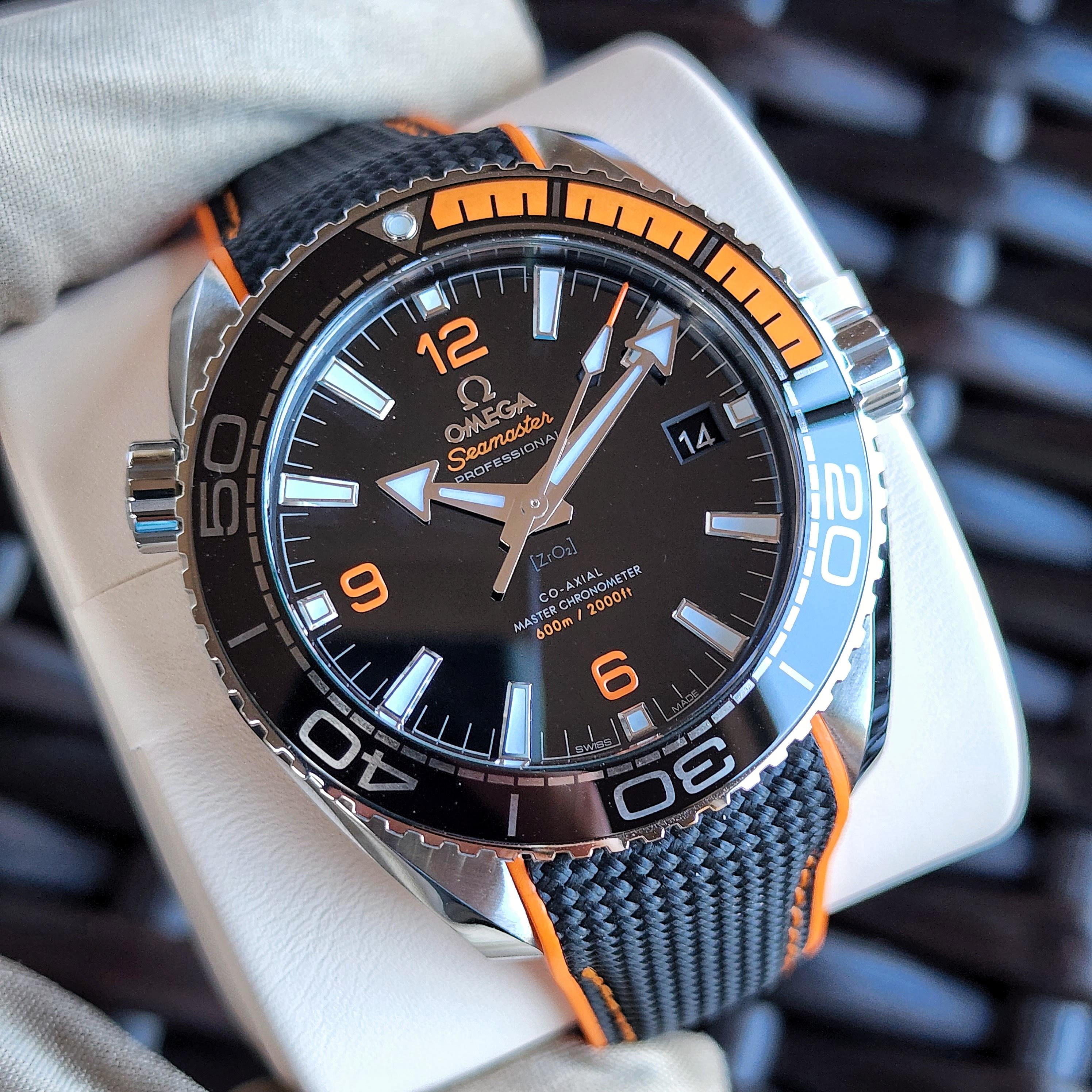 Omega seamaster 2024 planet ocean ceramic