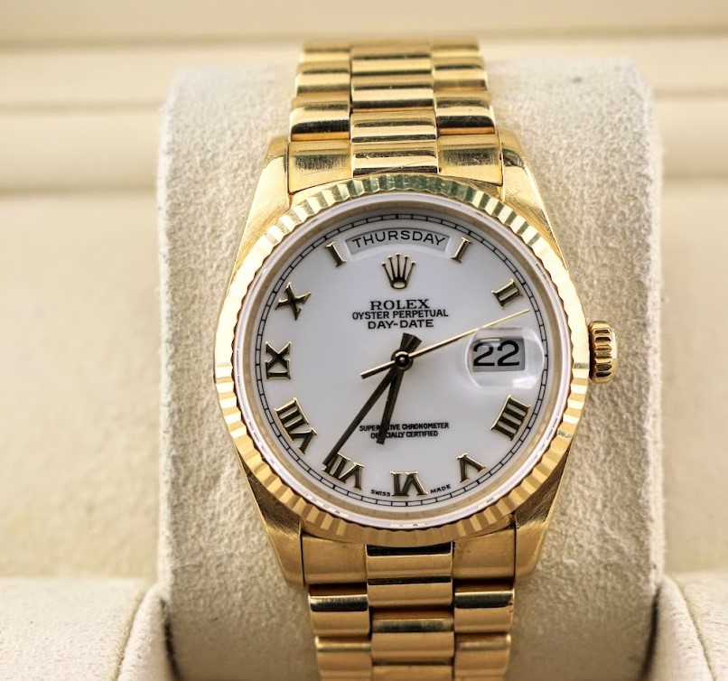 1999 Rolex Day Date 18238 White Roman Dial 18kt President With