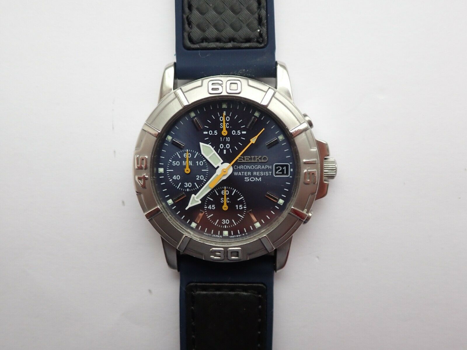 SEIKO CHRONOGRAPH V657-8060 DATE QUARTZ BIRTH YEAR AUGUST 1990 