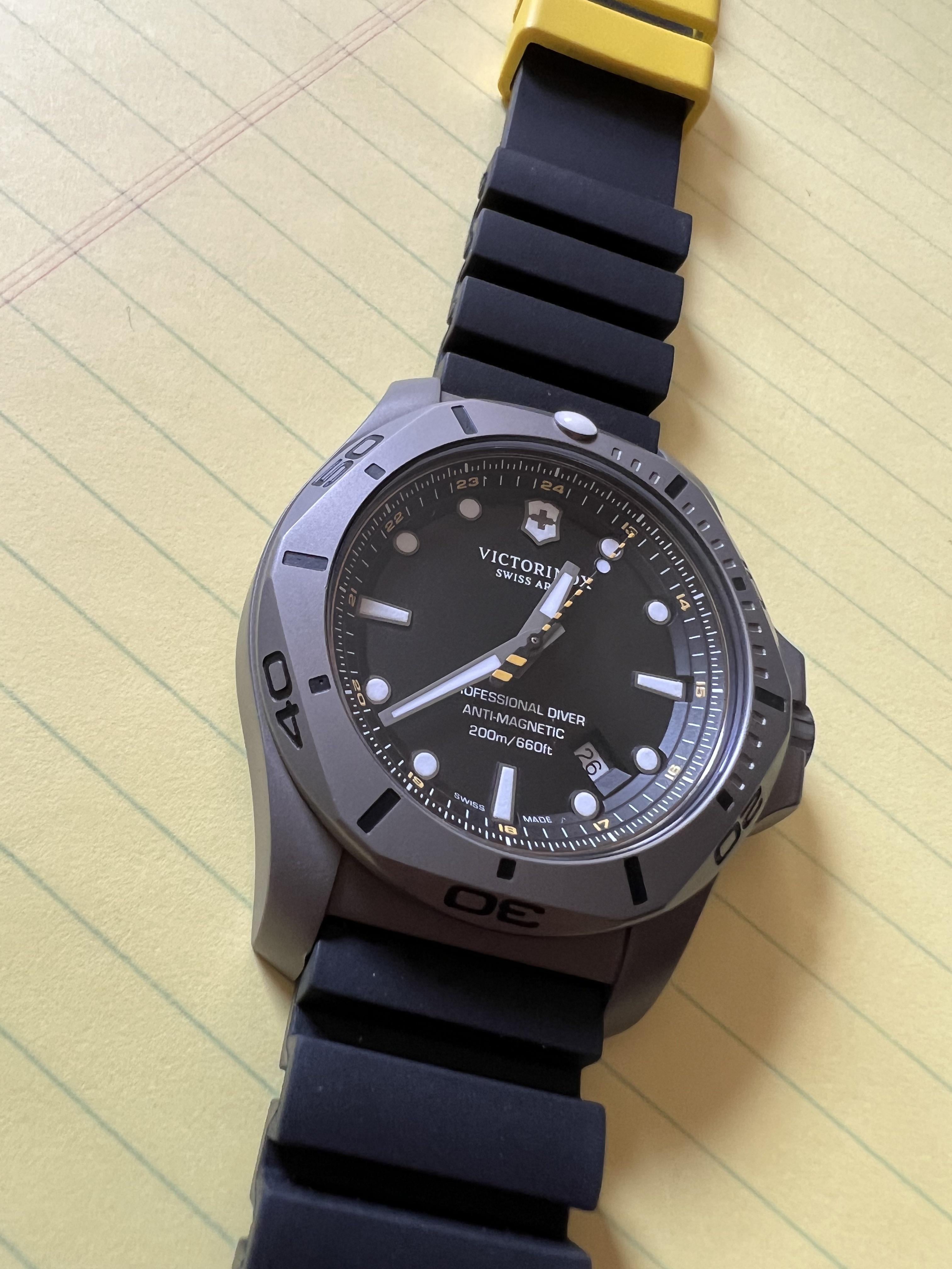 Victorinox inox professional online diver titanium