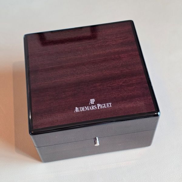 [100% Authentic] Audemars Piguet Wooden Box (AP box) | WatchCharts ...