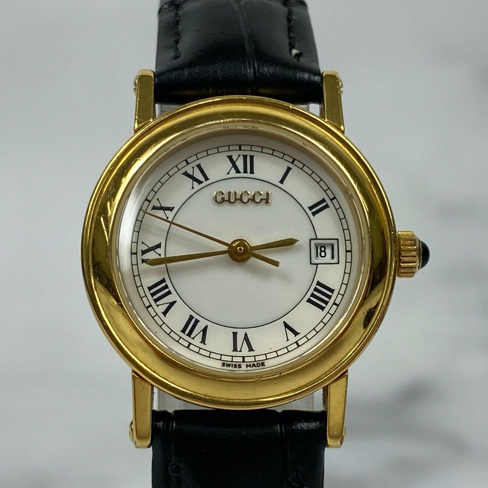 GUCCI 7200L Swiss Made Roman Numerals Date Womens Watch Vintage