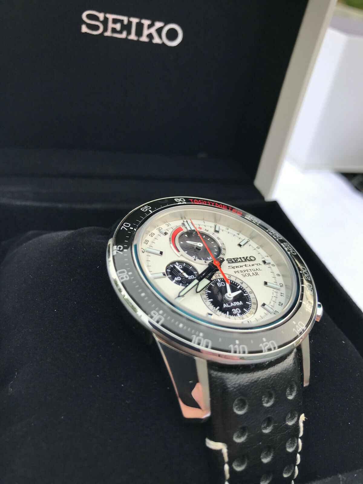 Seiko ssc359 outlet