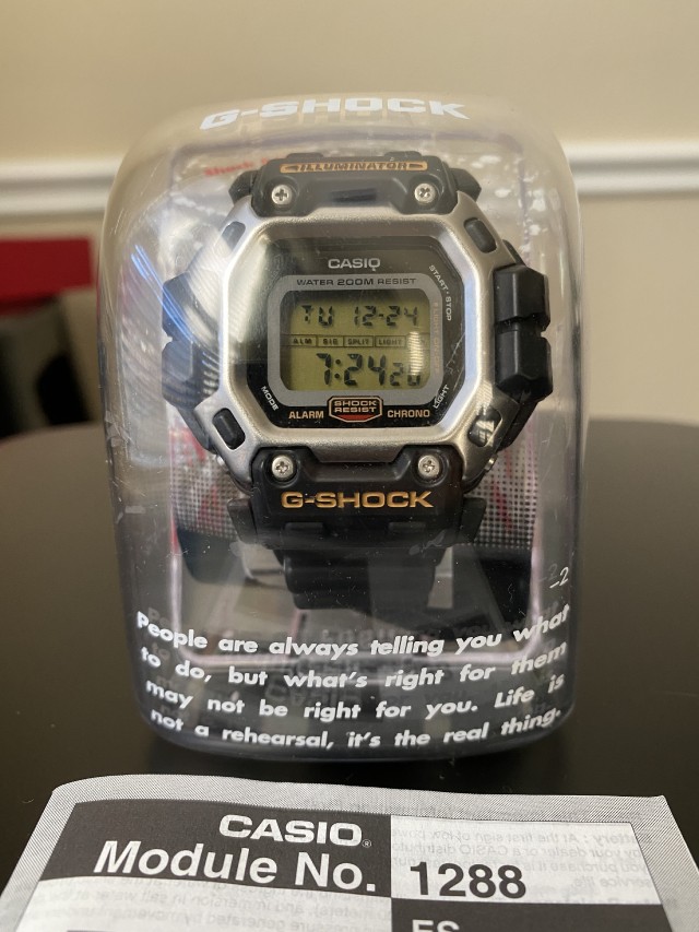 VINTAGE CASIO G SHOCK DW 8300G 1VT STARGATE COLLECTORS RARE FULL KIT DW8300 WatchCharts Marketplace