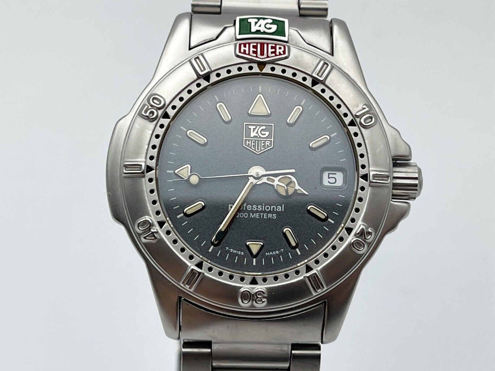 TAG Heuer 4000 Professional Gray Men s quartz Watch WF1211 K0 with