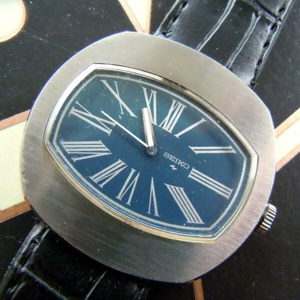 Seiko 2140-7000 21J Manual Wind Thin Case Dress Watch Japan