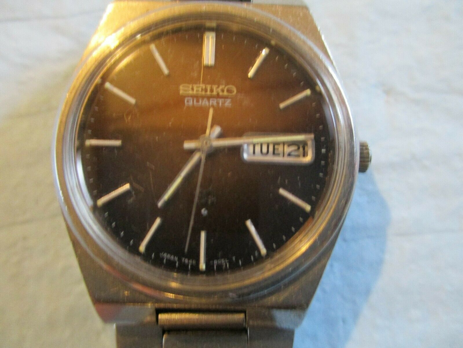 seiko quartz watch battery