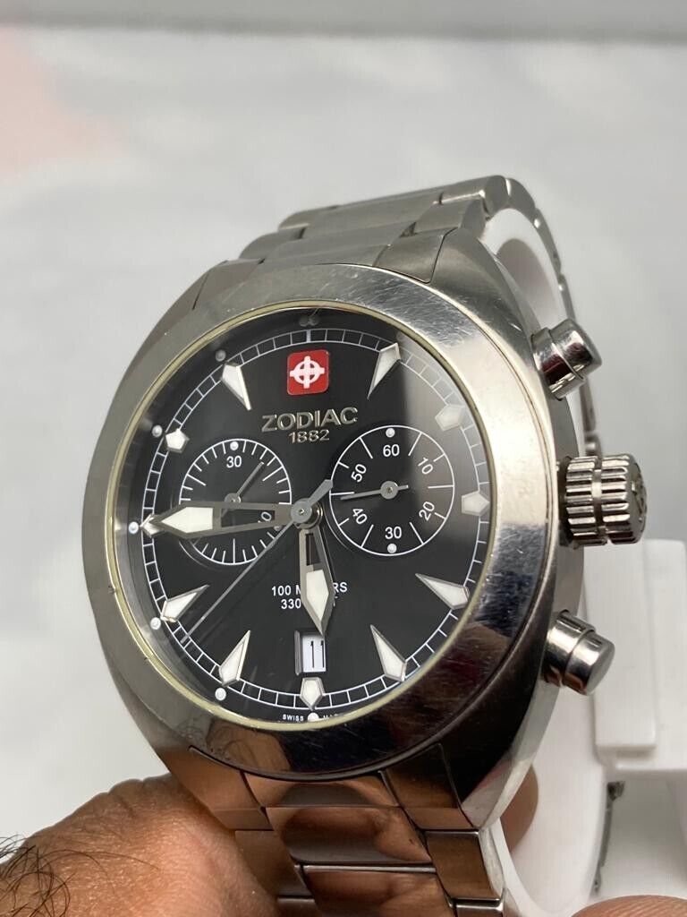 Zodiac 1882 ZO2700 Chronograph Men's Wristwatch | WatchCharts