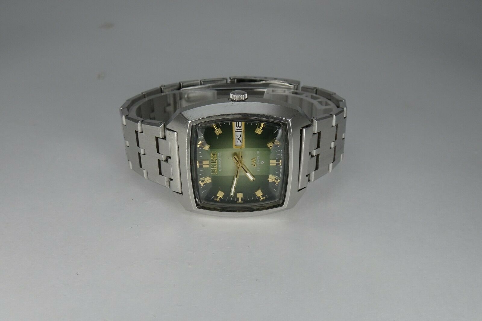 Vintage 1973 JAPAN SEIKO LORD MATIC WEEKDATER 5606-5120 25Jewels