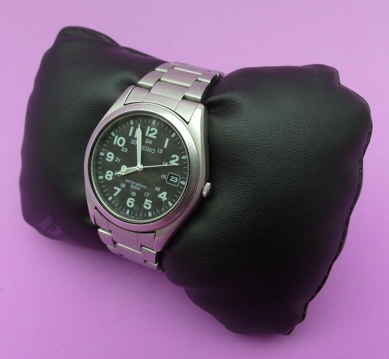 Vintage Seiko Mens 5 Bar Military Style Wristwatch, Model 7N42-8070 A4 |  WatchCharts