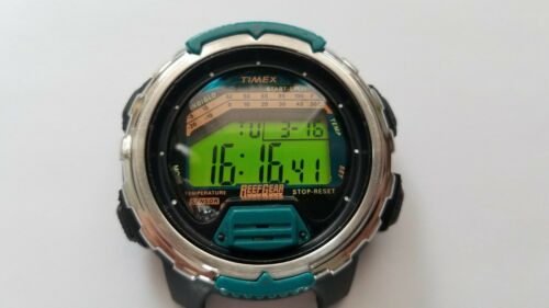 Digital watch with outlet temperature sensor