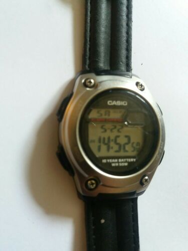 Gents Vintage Casio W211 Digital Mens Watch Alarm 50m WatchCharts