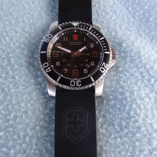 Sold Victorinox Swiss Army Maverick Ii Watchcharts