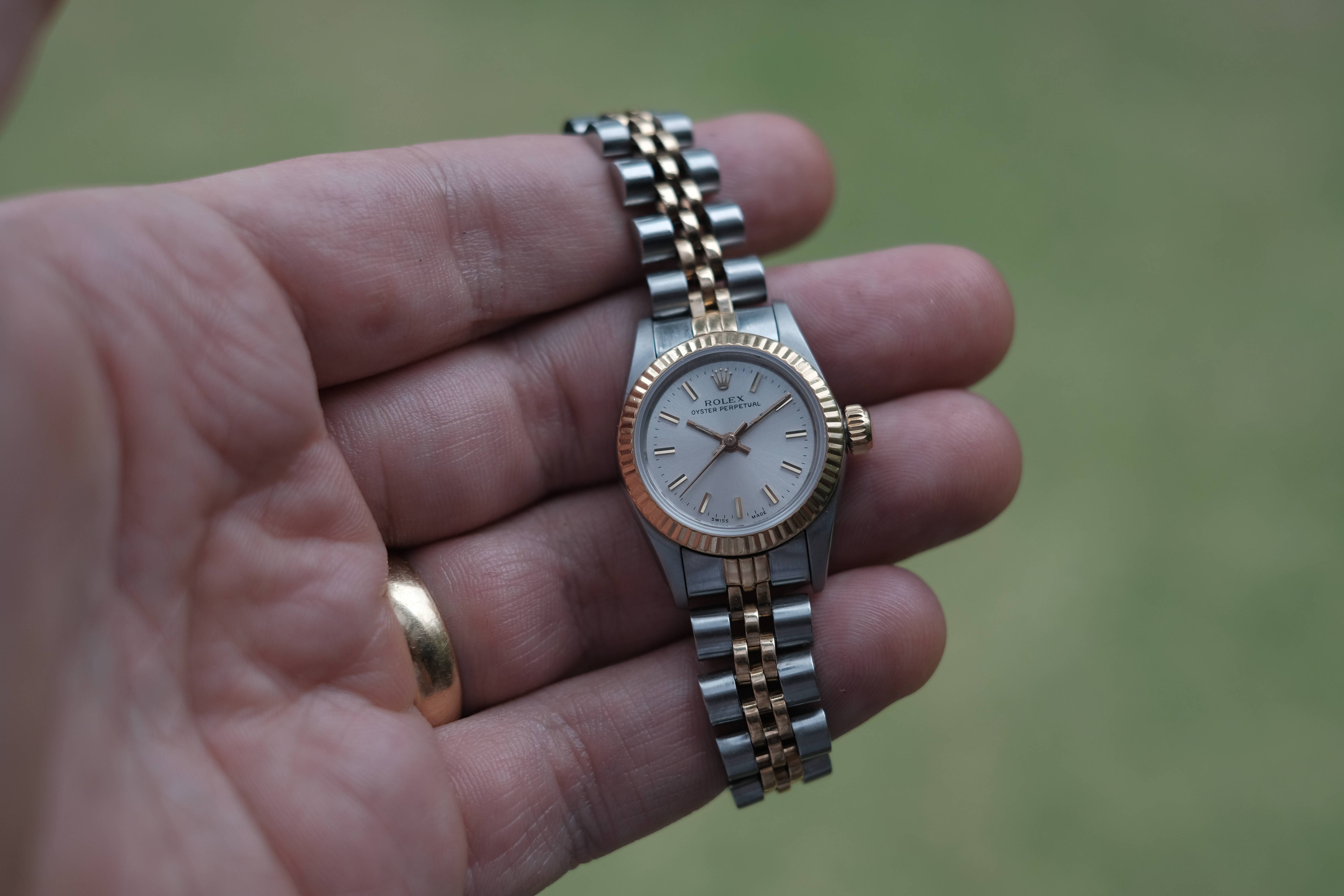 WTS 1986 Ladies Rolex Oyster Perpetual 24mm 97XXXXX 1900