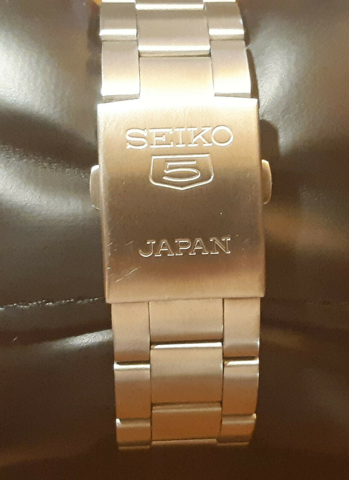 Seiko 5 SNKN09J1 7S26 04A0 Silver Dial 50m 21J Never Worn w