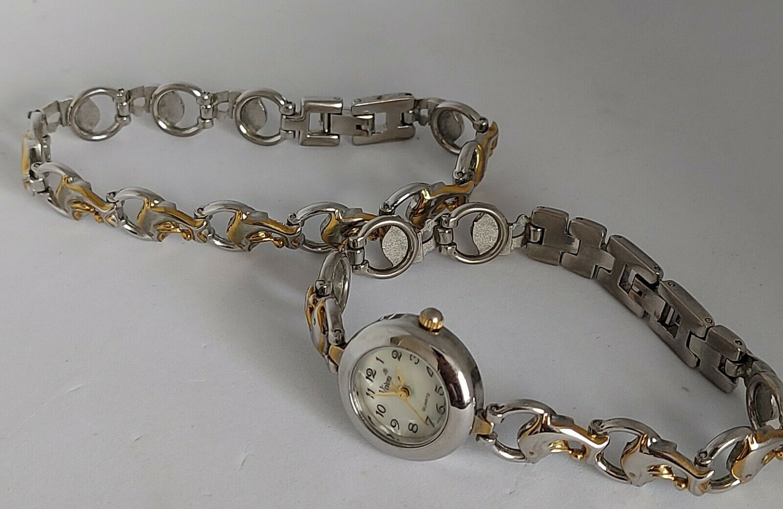 NEW!! Vivani Watch & Bracelet Set (Dolphins) SENSATIONAL! Vintage VIVANI Quartz Watch & Bracelet Set w  main image 2