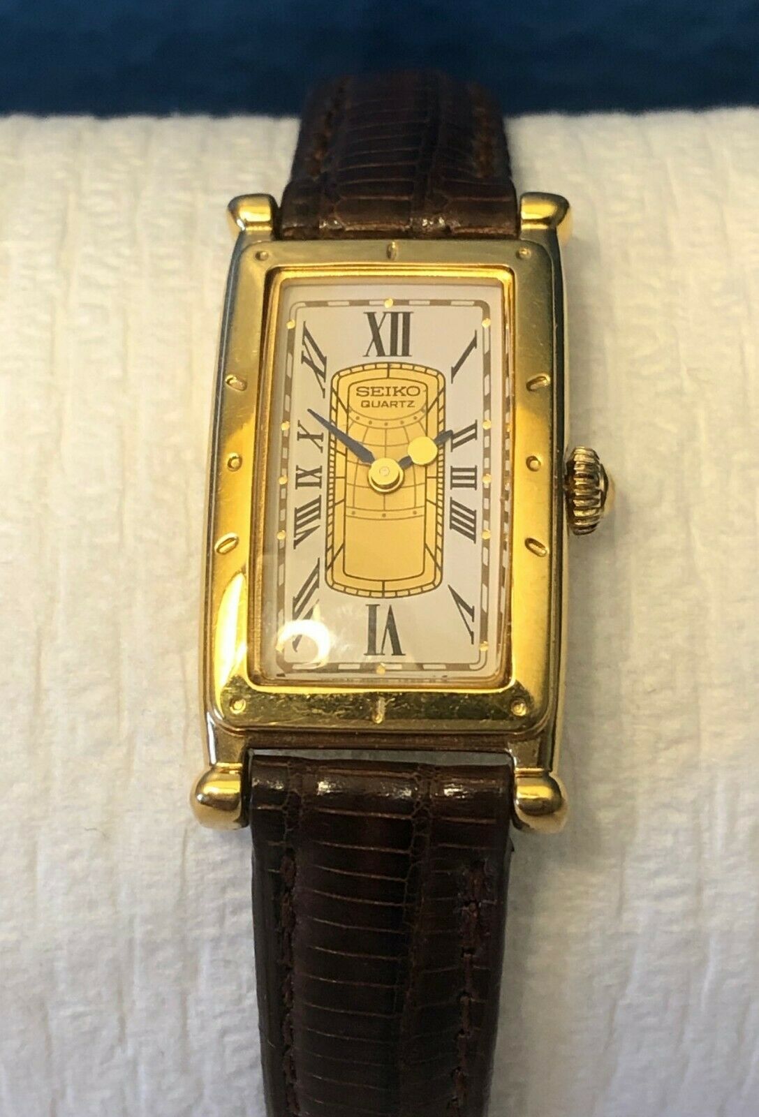Women's Seiko Watch ~ Discovery 4N00-5509 Gold Tone Quartz