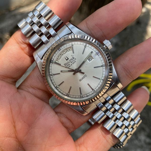 bulova super seville quartz