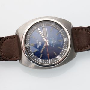 SEIKO5　 スポーツ 21JEWELS　6119-6020　　中古品 SEIKO 5 SPORTS 70 Diver Watch 6119-6020 Blue Dial Stainless