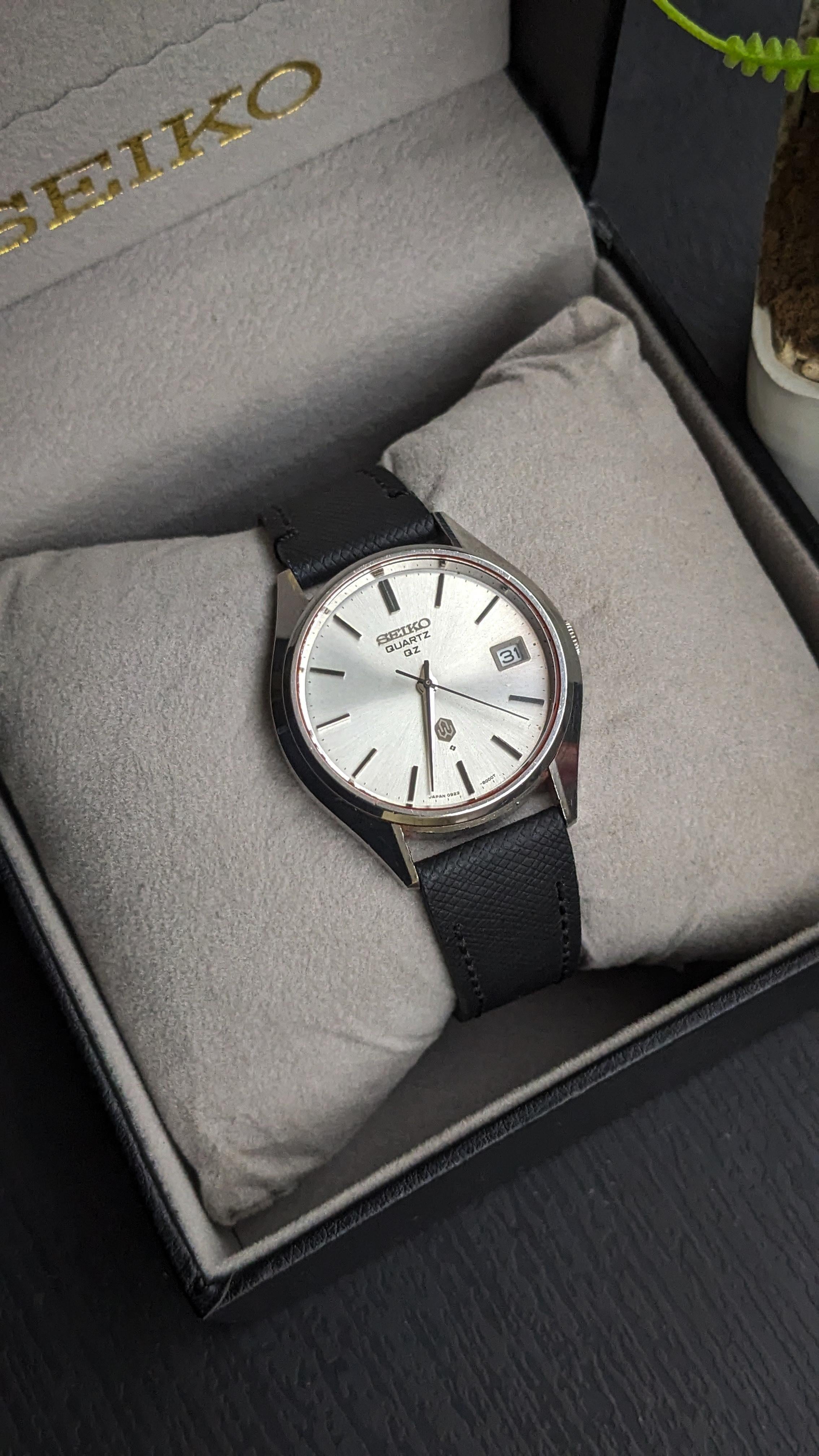 wts] vintage 1974's Seiko Quartz QZ 0922-8000 Vintage Men's Wrist