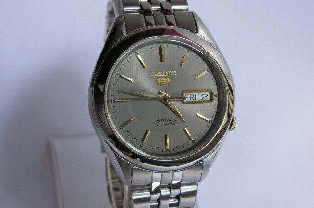 Vintage Made in Japan SEIKO 5 Automatic 21 Jewels Skelton