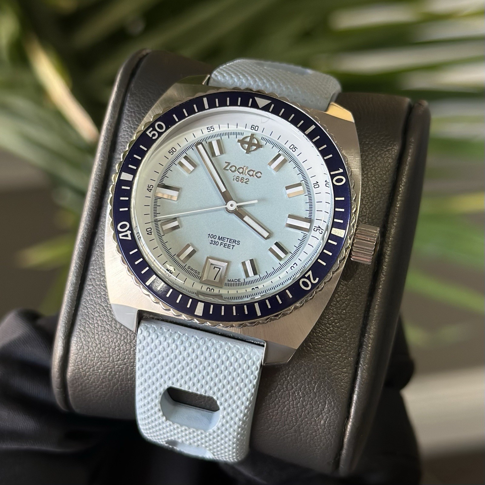 Zodiac Sea Dragon Ref: Z02230 S. Steel 39mm Light Blue Quartz