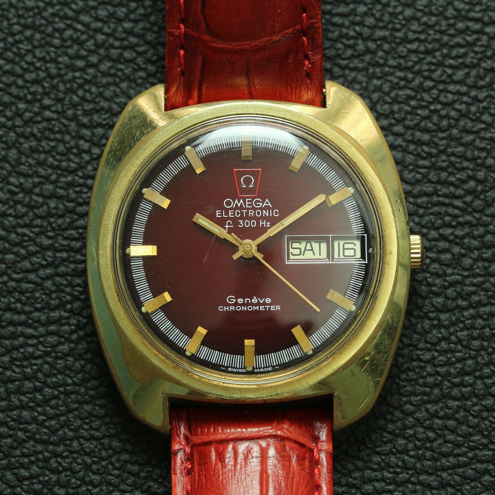 Omega f300 outlet chronometer