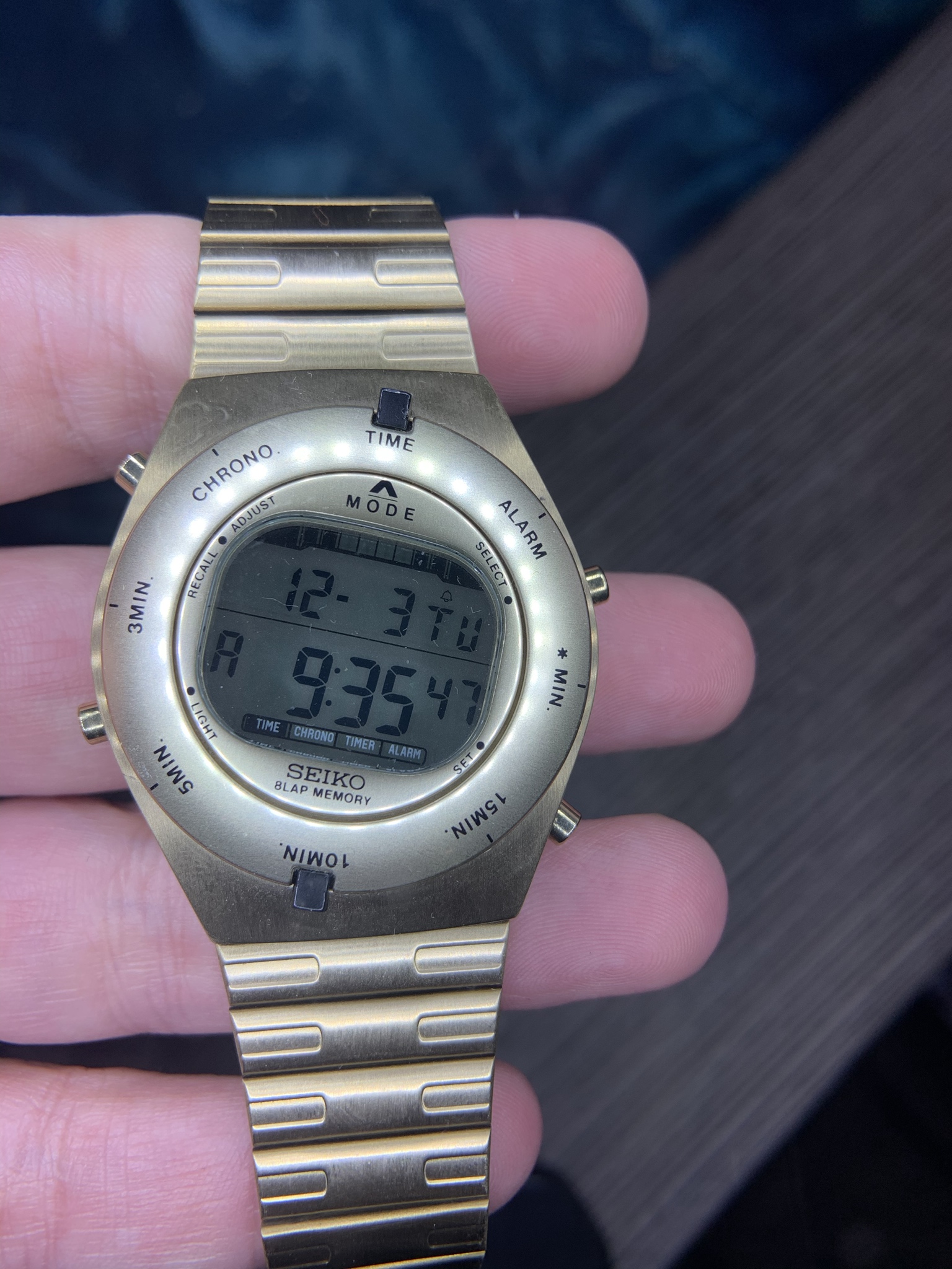 WTS] Seiko W680-4070 Giugiaro Digital Reissue | WatchCharts 