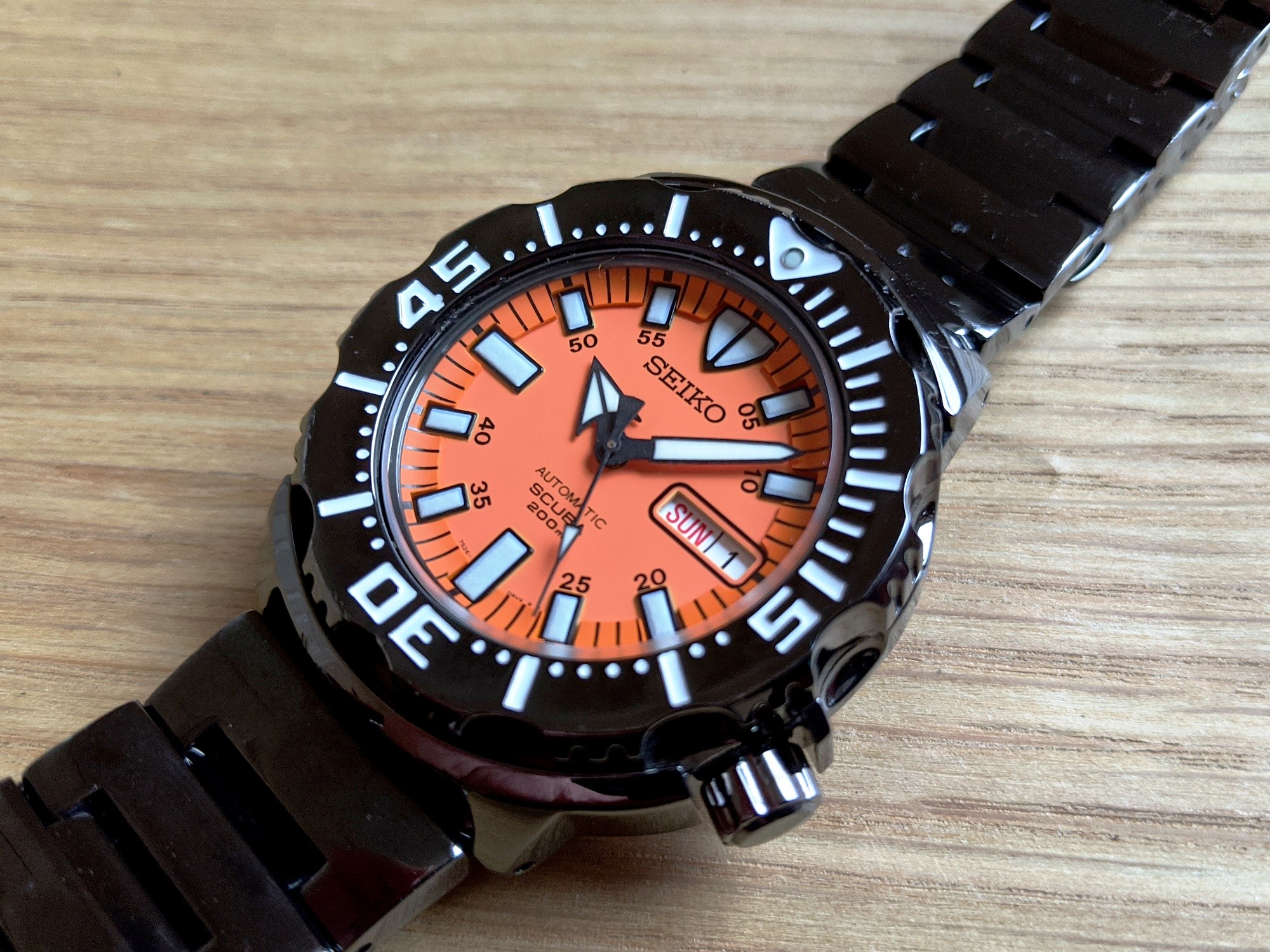 Seiko SZEN009 Orange Dial Gen 1 Night Monster | WatchCharts 