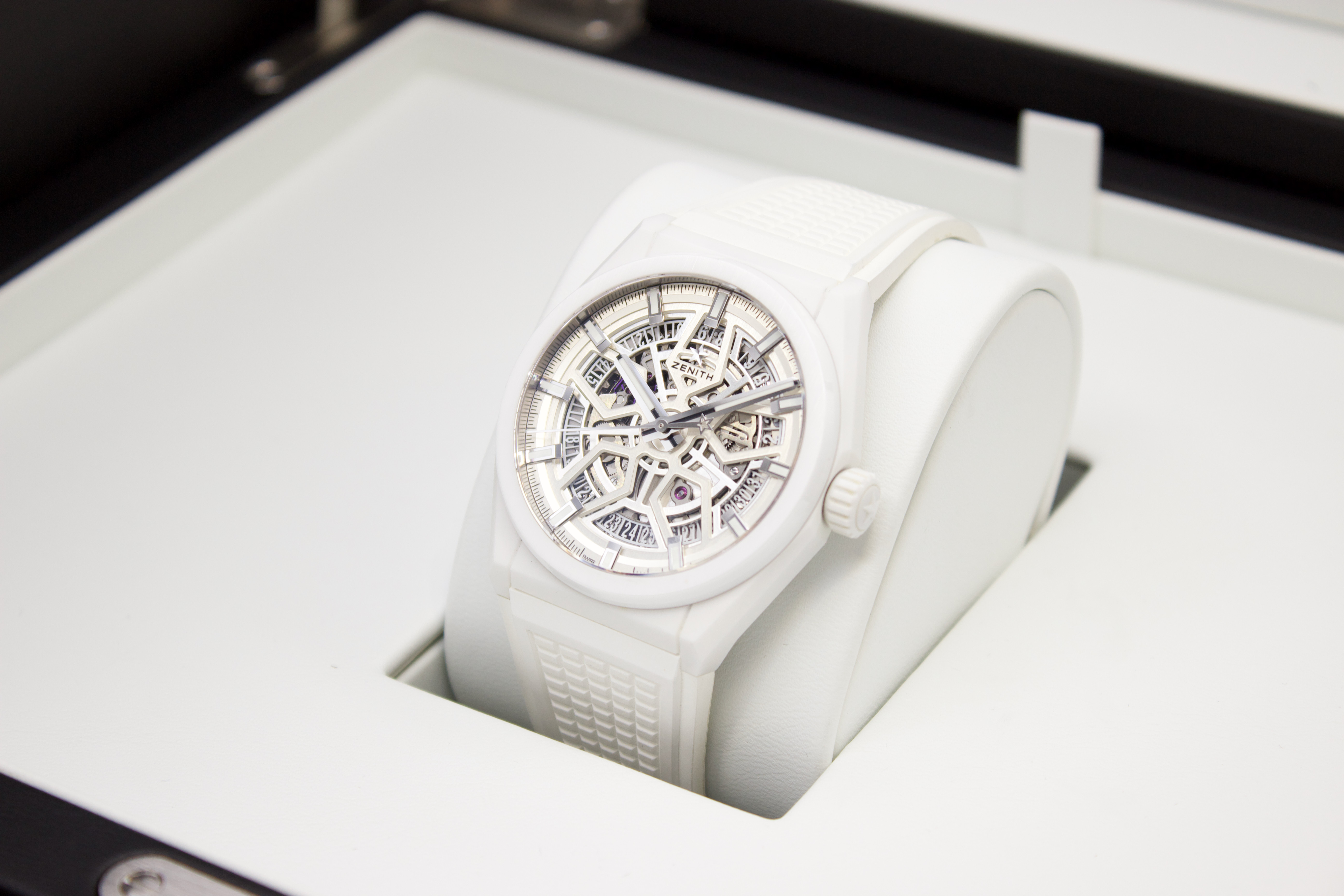 Zenith defy classic outlet white