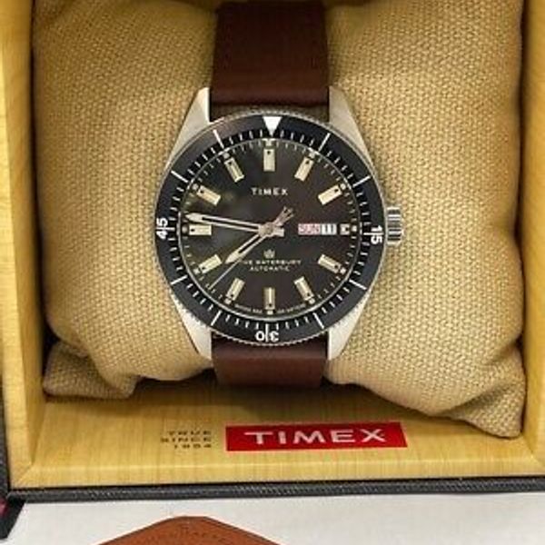 Timex TW2V24800 Classic Waterbury 40mm Automatic Dive Black